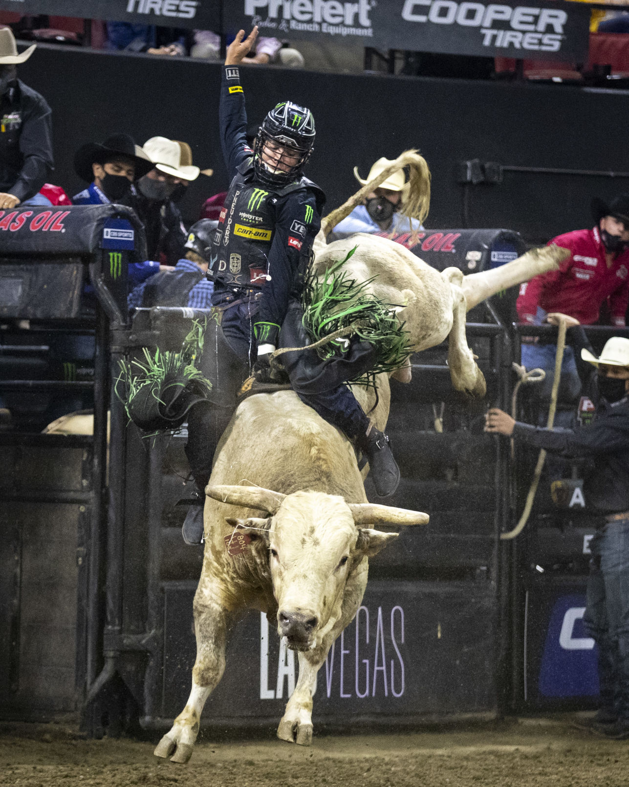PBR Unleash the Beast Ariat Invitational